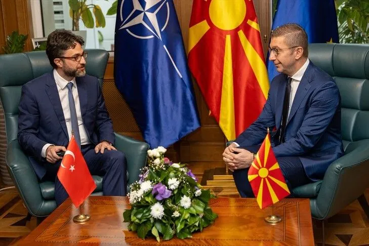 Kryeministri Mickoski pret në takim ambasadorin e sapoemëruar turk në Shkup