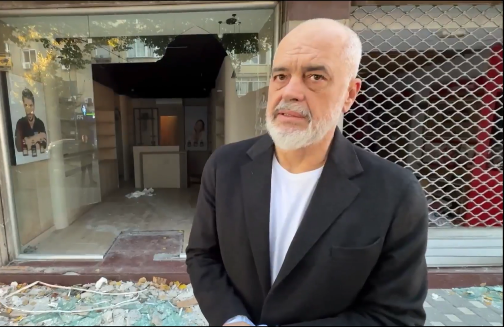 Edi Rama vazhdon t i provokojë protestuesit  sot sërish bën video