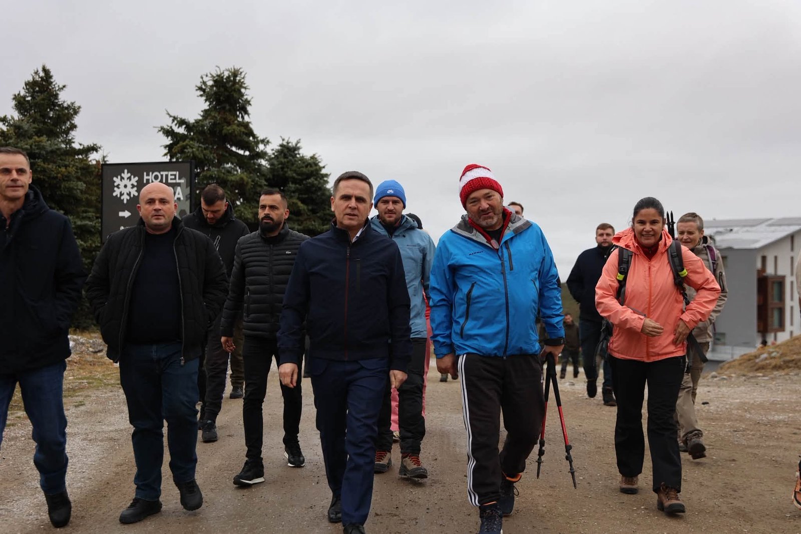 Kasami merr pjesë në hapjen e Shtegut të Malit Sharr  synohet zhvillimi i turizmit malor