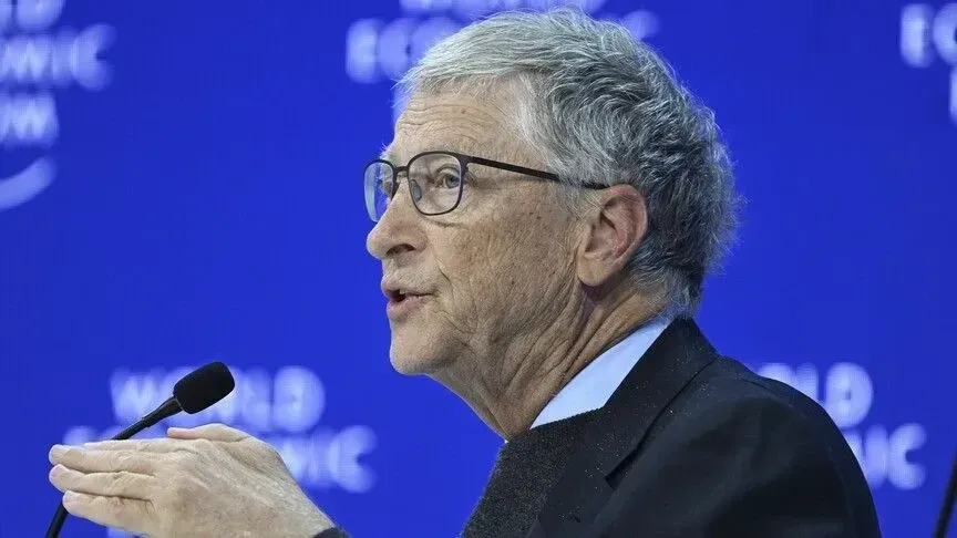 Bill Gates paralajmëron për 20 vite trazira si pasojë e inteligjencës artificiale