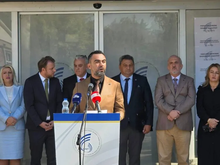 Driton Sulejmani  VLEN po rrit performancën në qeveri karshi opozitës së dobët dhe të përçarë