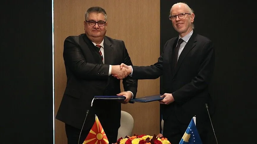 Kosova dhe Maqedonia e Veriut nënshkruajnë memorandum për bashkëpunim në administratën publike