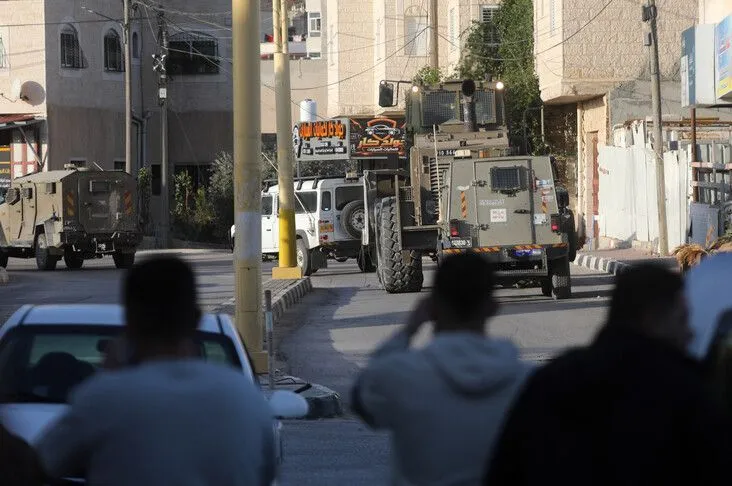 Bllokada izraelite në Hebron hyn në ditën e tetë  mijëra palestinezë pa strehë
