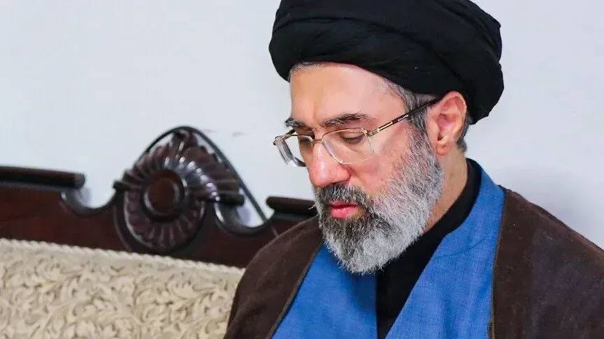 Lideri suprem Khamenei  Nëse  armiqtë rifillojnë sulmet   atëherë Irani do të vendosë se kur përfundon konflikti