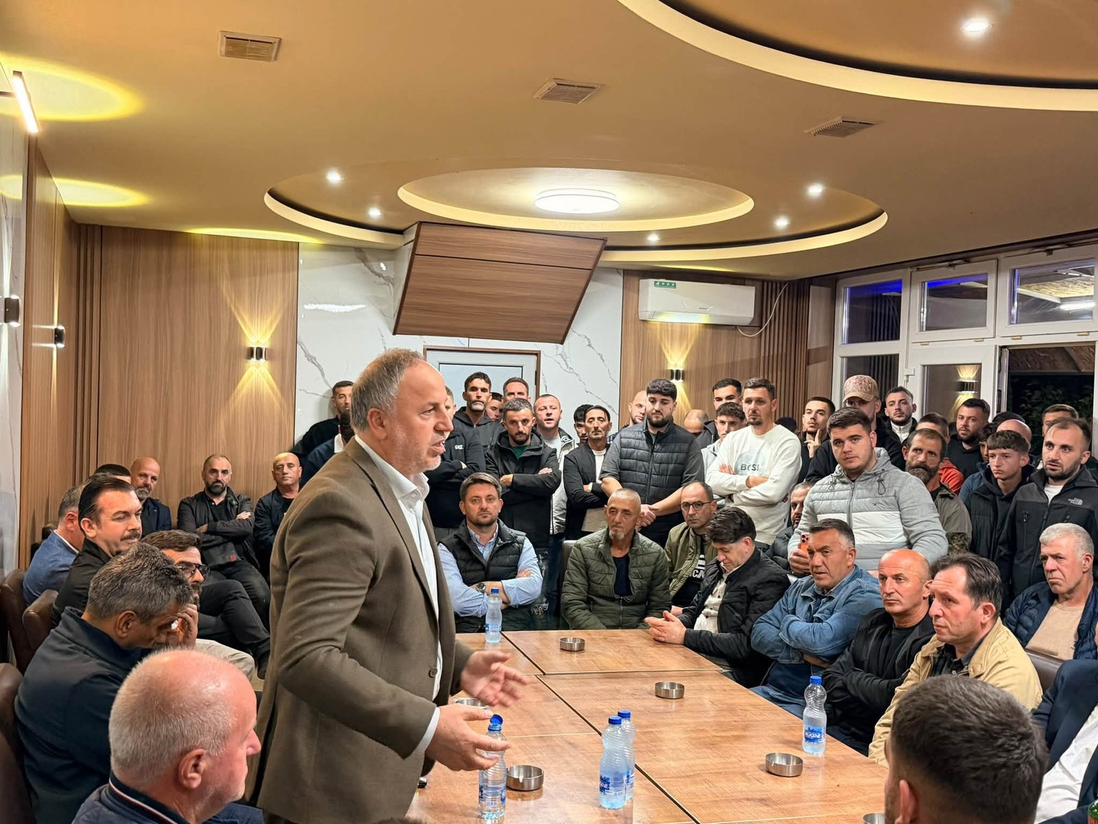 VLEN mobilizohet në Bërvenicë  Azizi  Drejt fitores me Jakup Huseinin