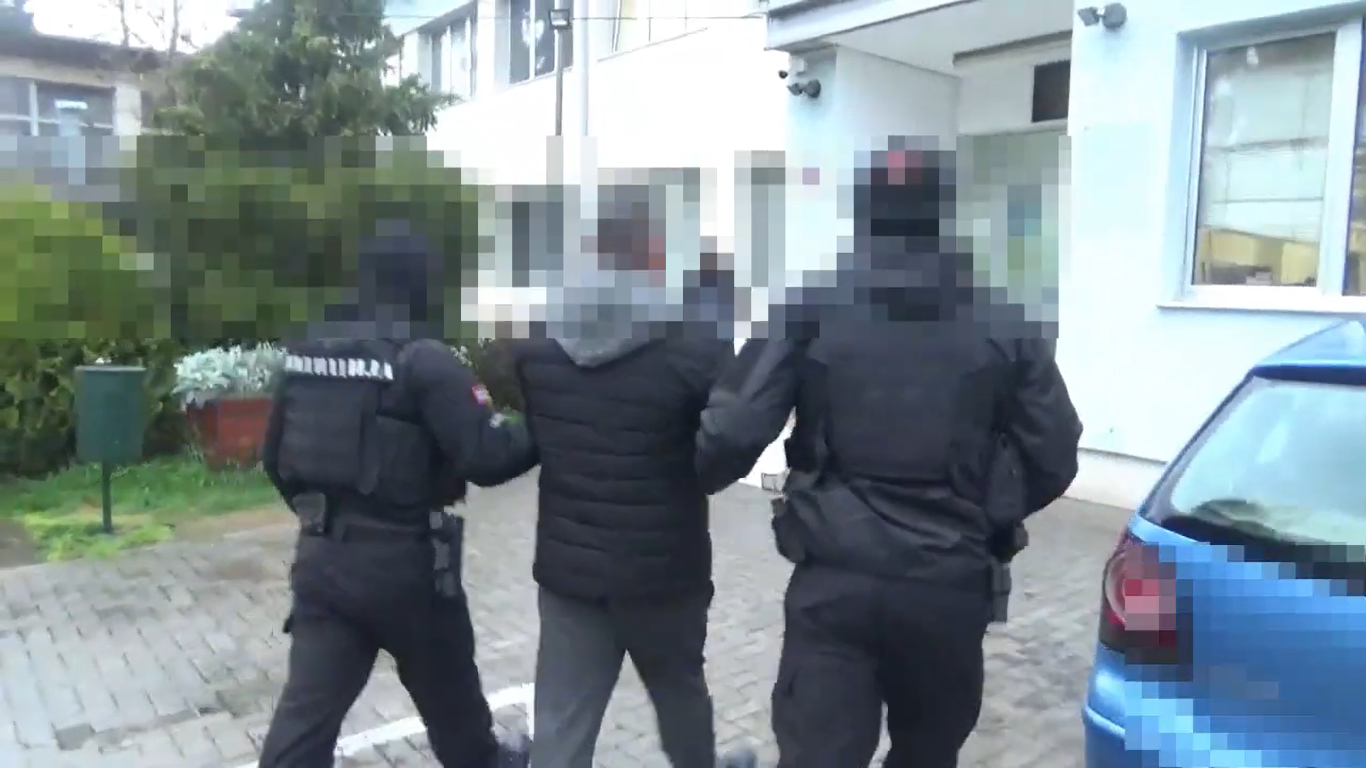 Paraburgim për një person nën dyshimet se ka korruptuar një zyrtar të Ministrisë së Ekonomisë