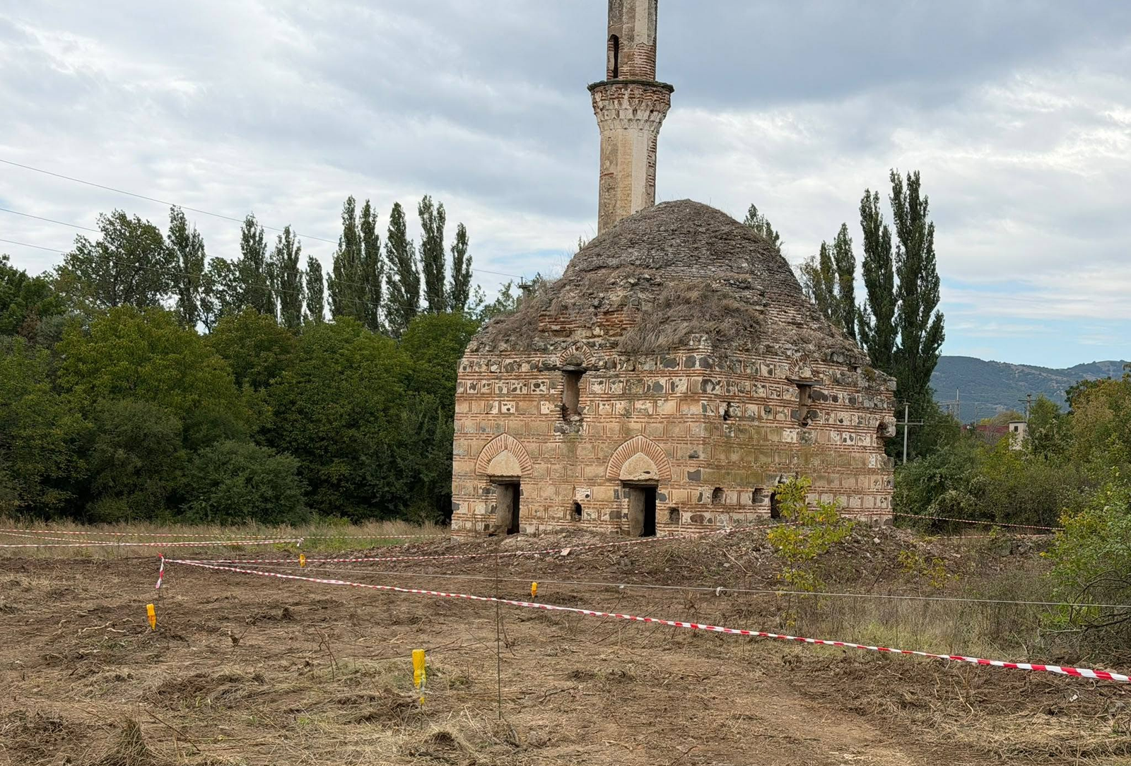 Blihet rruga për qasje në Xhaminë  Koxha Mehmed Beu  në Tabanoc  kontribut prej 26 450 eurosh