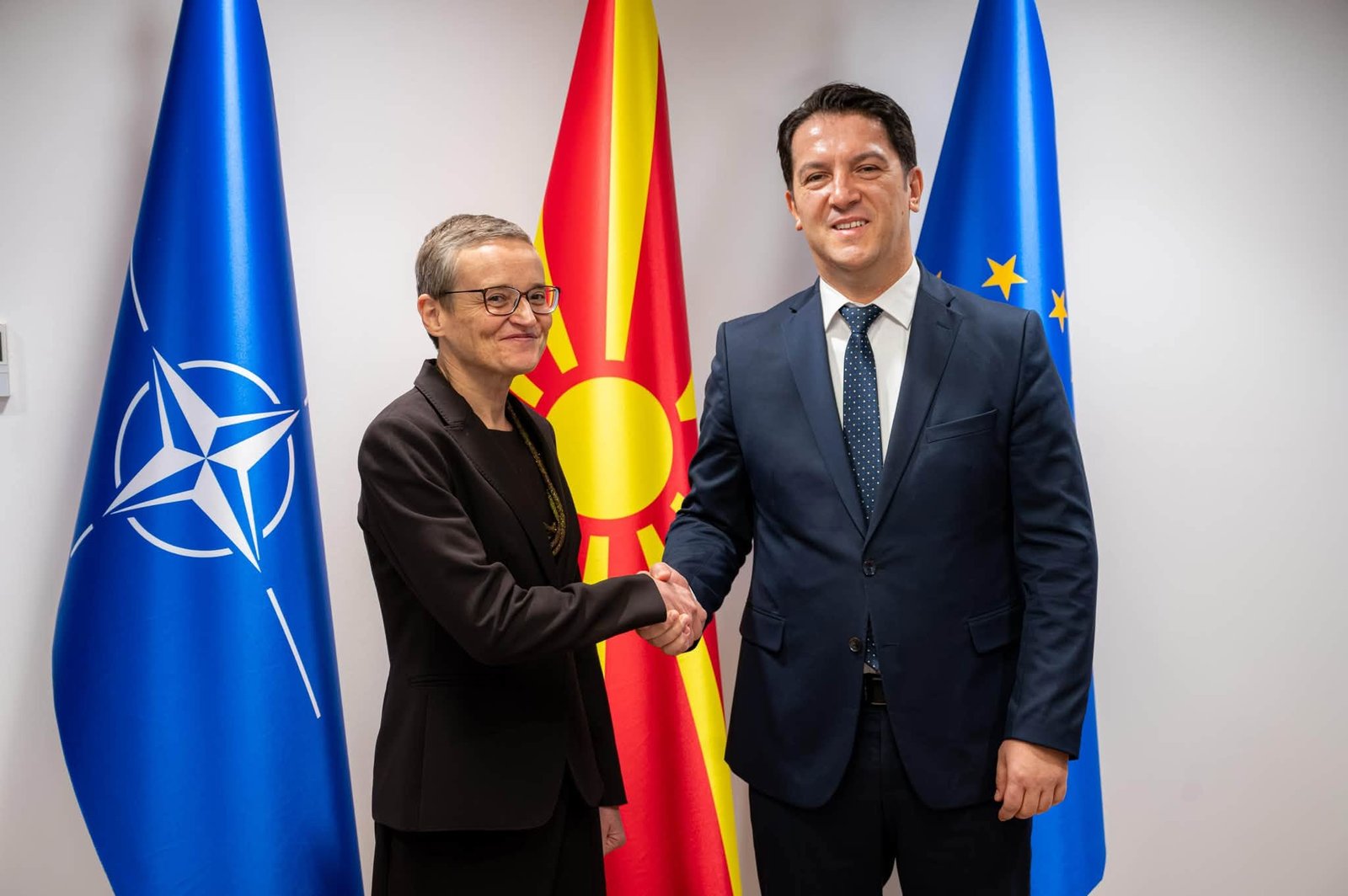 Zëvendëskryeministri i Parë  Bekim Sali mirëpret ambasadoren e re të Çekisë  Irena Götzová