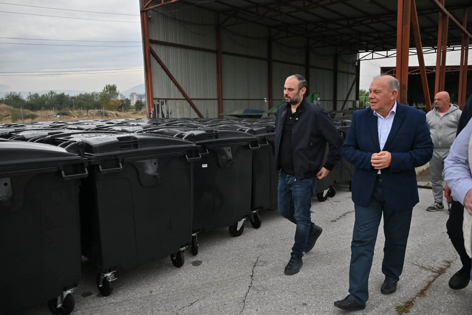 Shkupi furnizohet me 3 300 kontejnerë të rinj  Gjorgjievski  Është furnizimi më i madh në historinë e qytetit