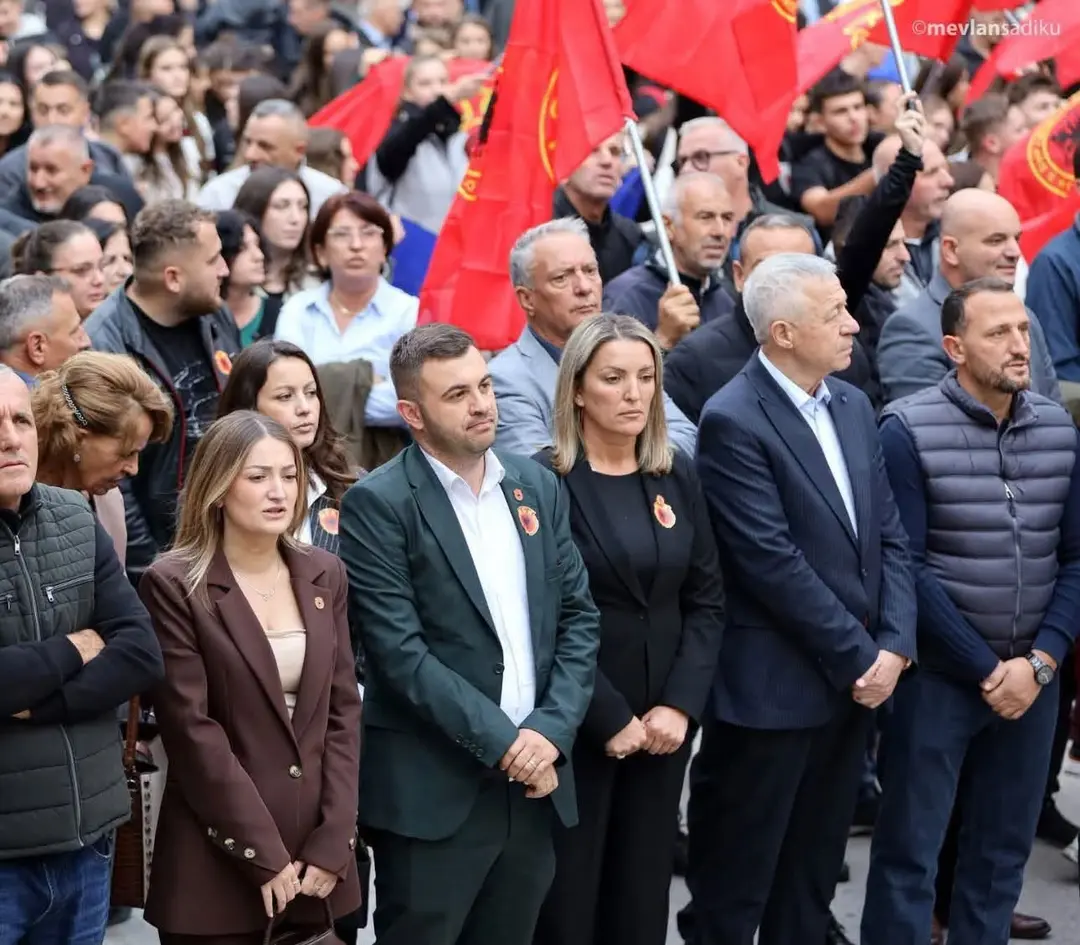 Incidenti para Kuvendit  reagon Fahrush Rexhepi i VV së