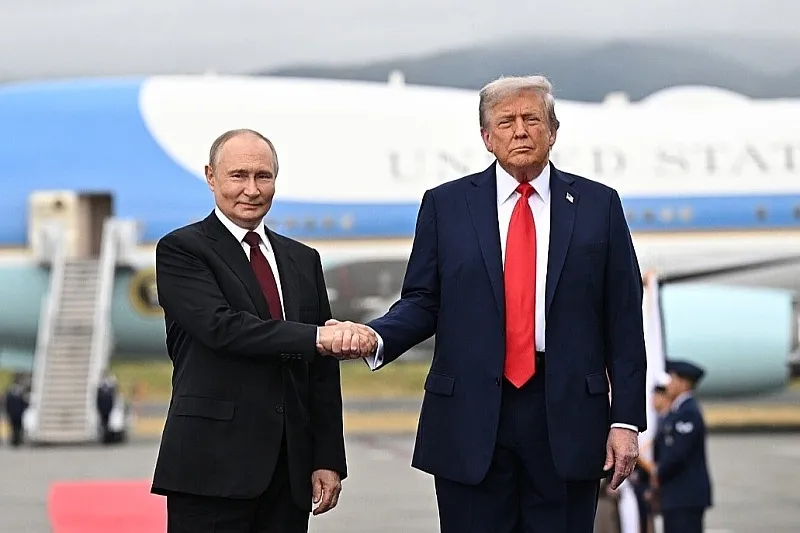 Pas marrëveshjes me Putinin  Trumpi njofton se çmimi i dizelit do të bjerë shpejt