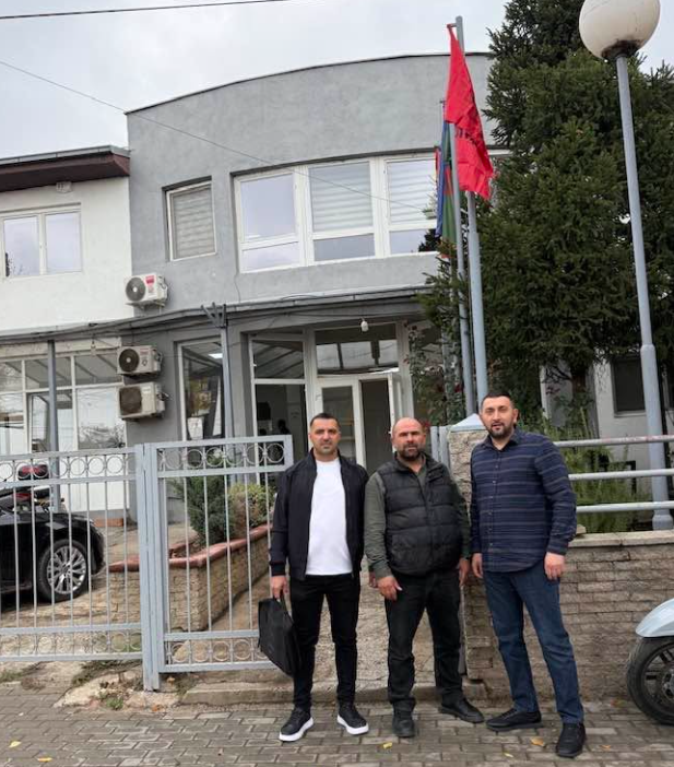 Këshilltarët e VLEN t  Flamuri shqiptar edhe në Komunën Shuto Orizare