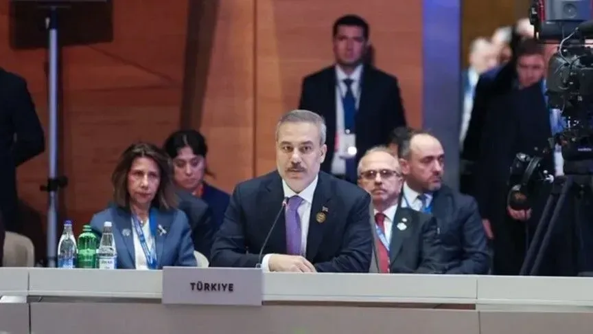 Kryediplomati turk u kërkon anëtarëve në Samitin e Bakusë të mbështesin të drejtat e palestinezëve
