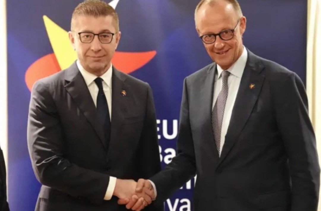 Mickoski në Mal të Zi  në tryezën rajonale për integrimin në BE